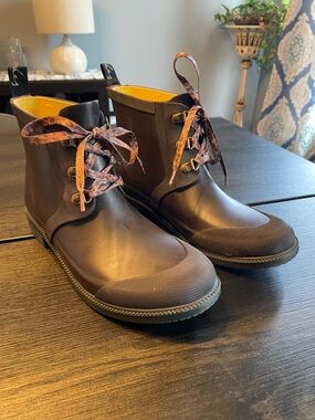 Joules Brown Waterproof Lace-Up Women's Rain Boots with Patterned Laces